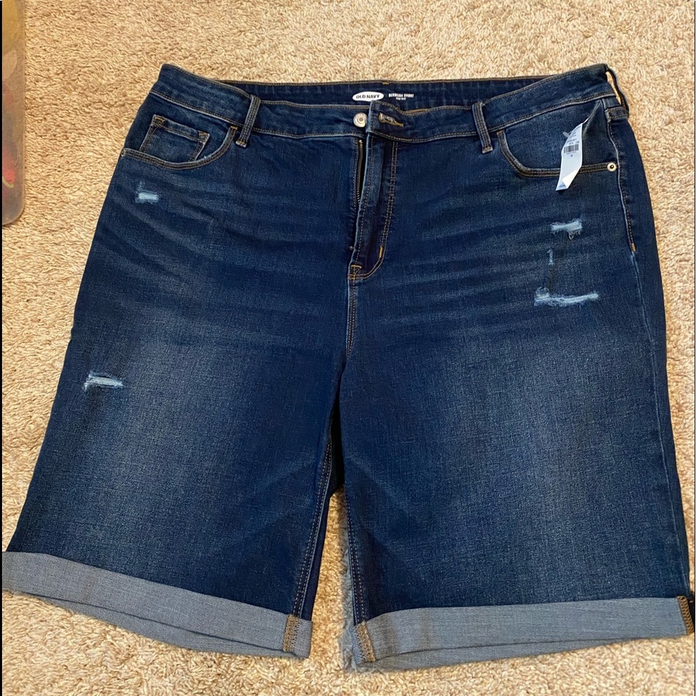 Old navy high waisted distressed Bermuda shorts NWT